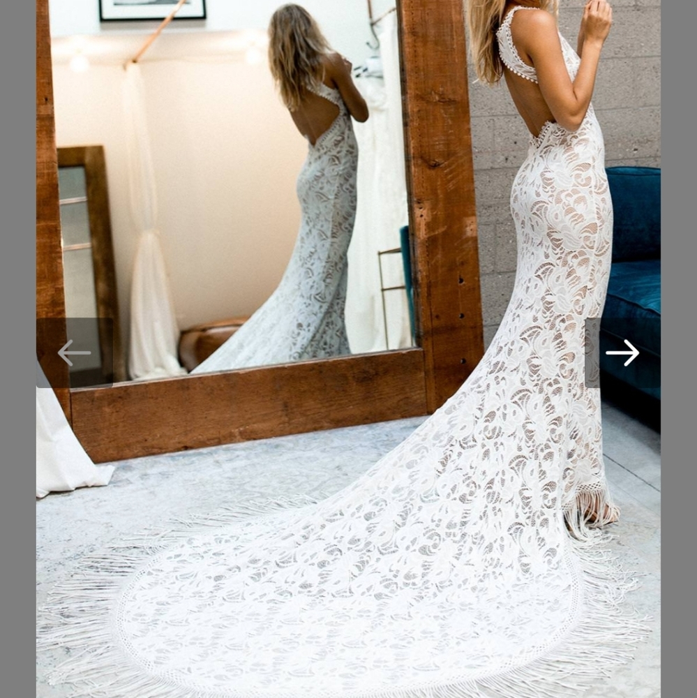 Grace Loves Lace Edie💍No Bundling, please. Special shipping needs to be made. - Picture 6 of 10